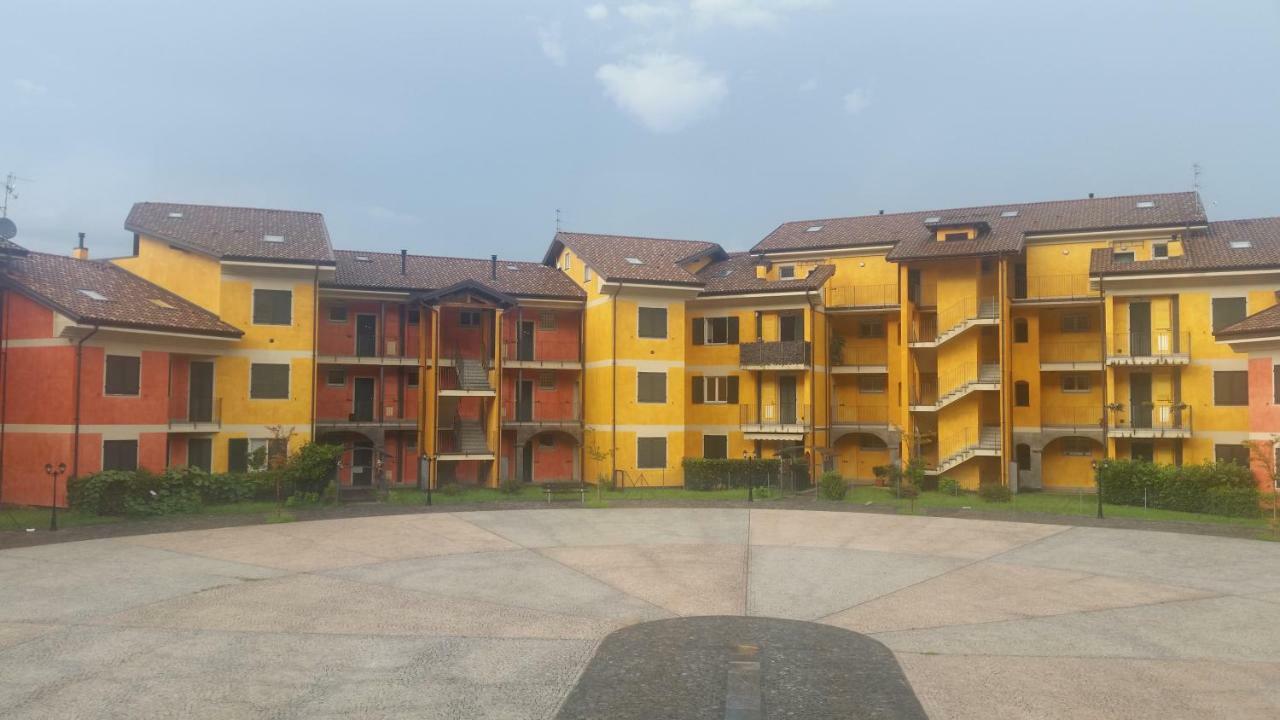Be Lake Apartment Baveno Eksteriør billede