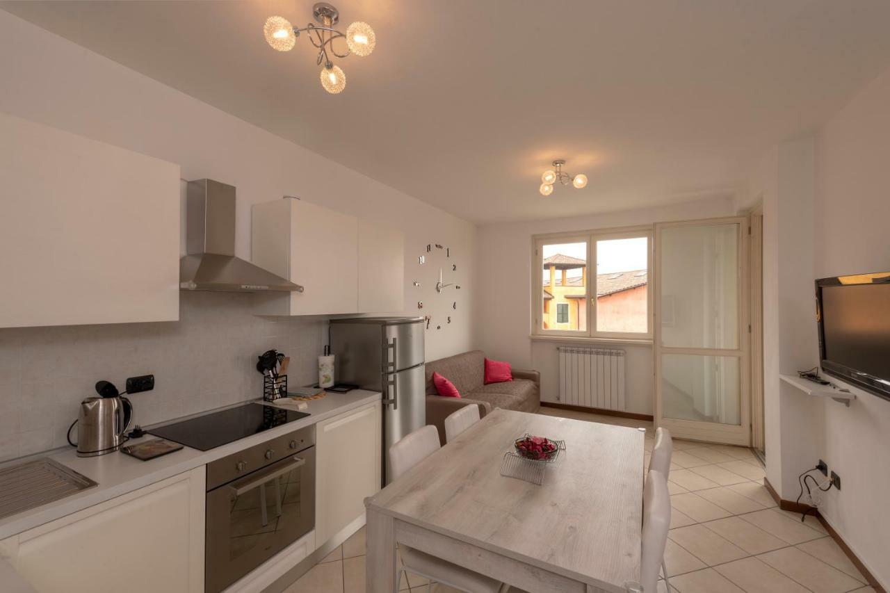 Be Lake Apartment Baveno Eksteriør billede